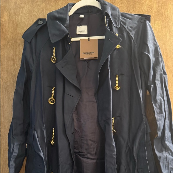 Burberry Chain-link button viscose twill trench coat US 2 (UK 4) - Picture 6 of 9